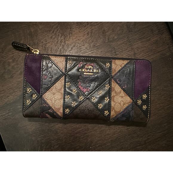 VINTAGE COACH PATCHWORK MUTLI-COLOR 3/4 ZIP AROUND WALLET - Picture 1 of 3